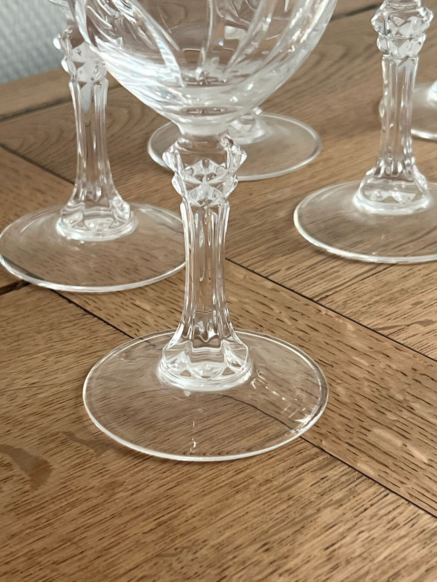 8 crystal stem glasses model Lude
