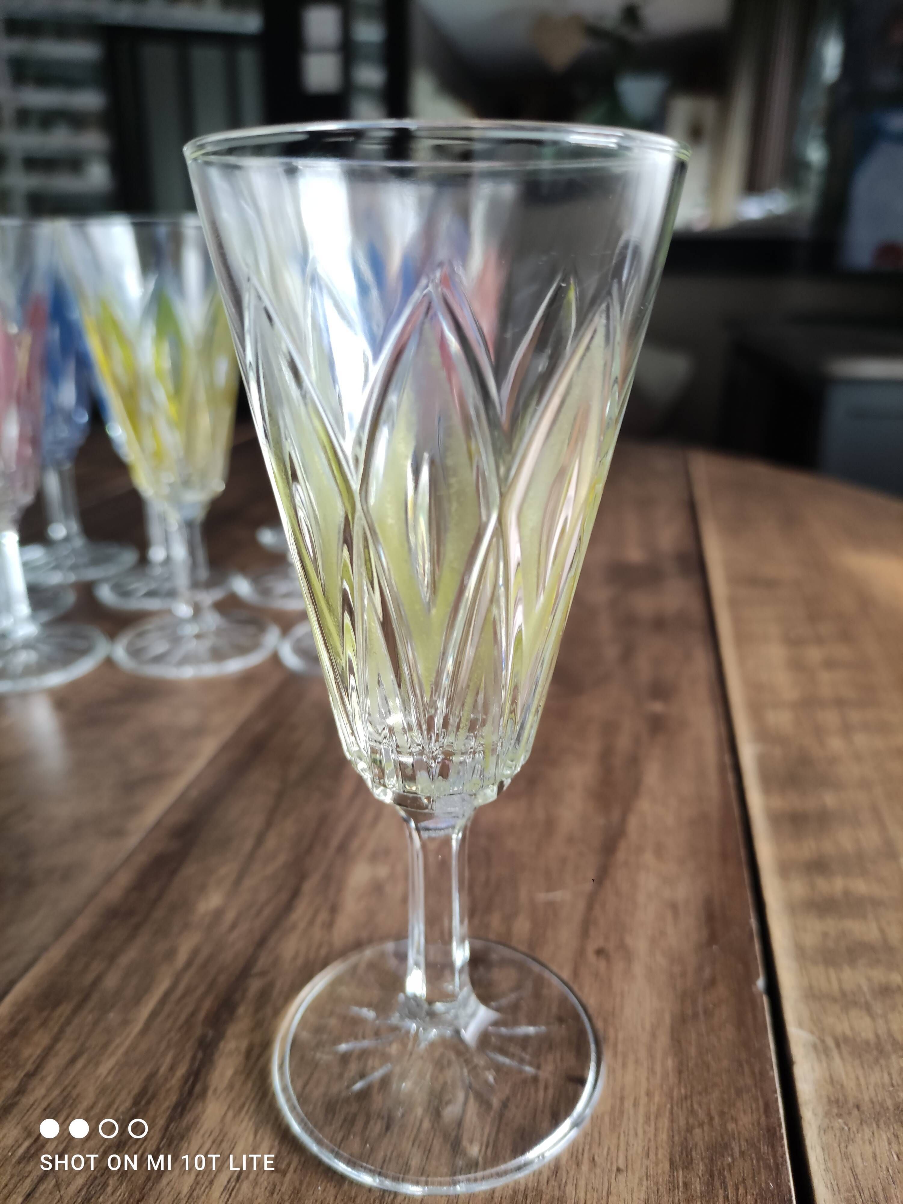 Set of 11 champagne flutes in colored glass 3 colors starry foot