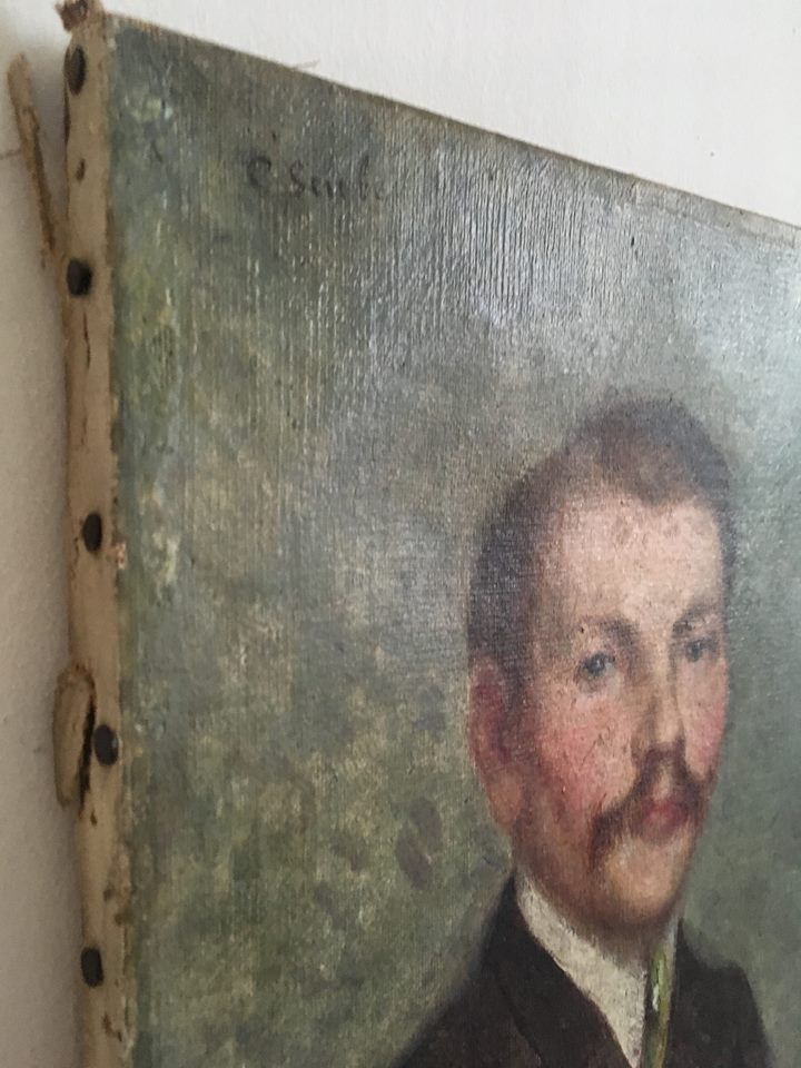 Portrait signed oil XIX th century