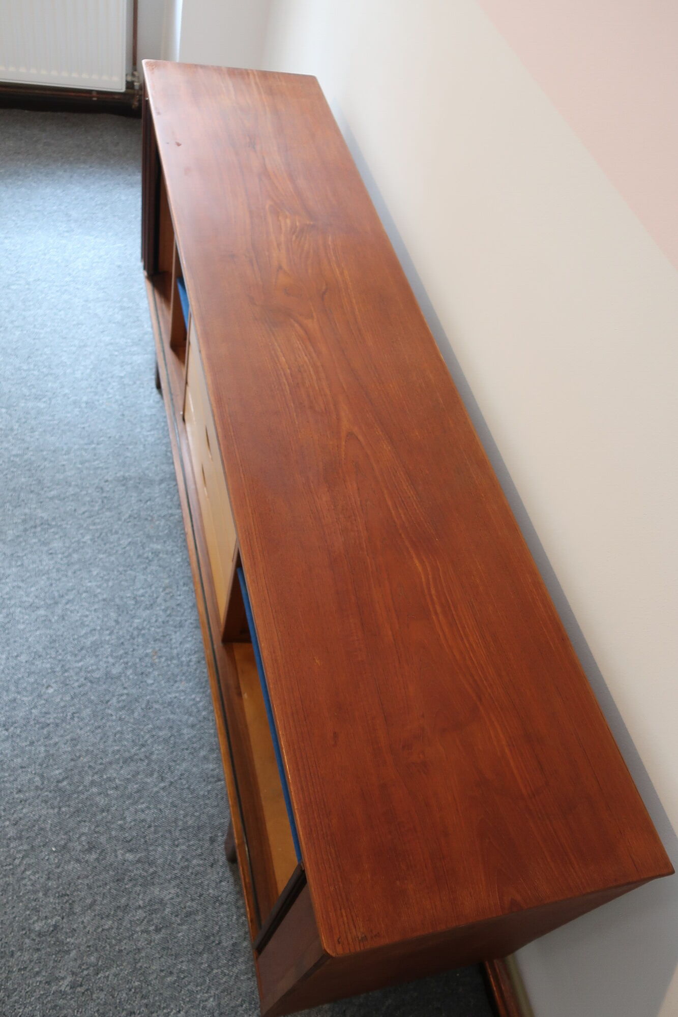 Danish teak sideboard of the 60s with accordion doors