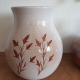 Vase with pattern
