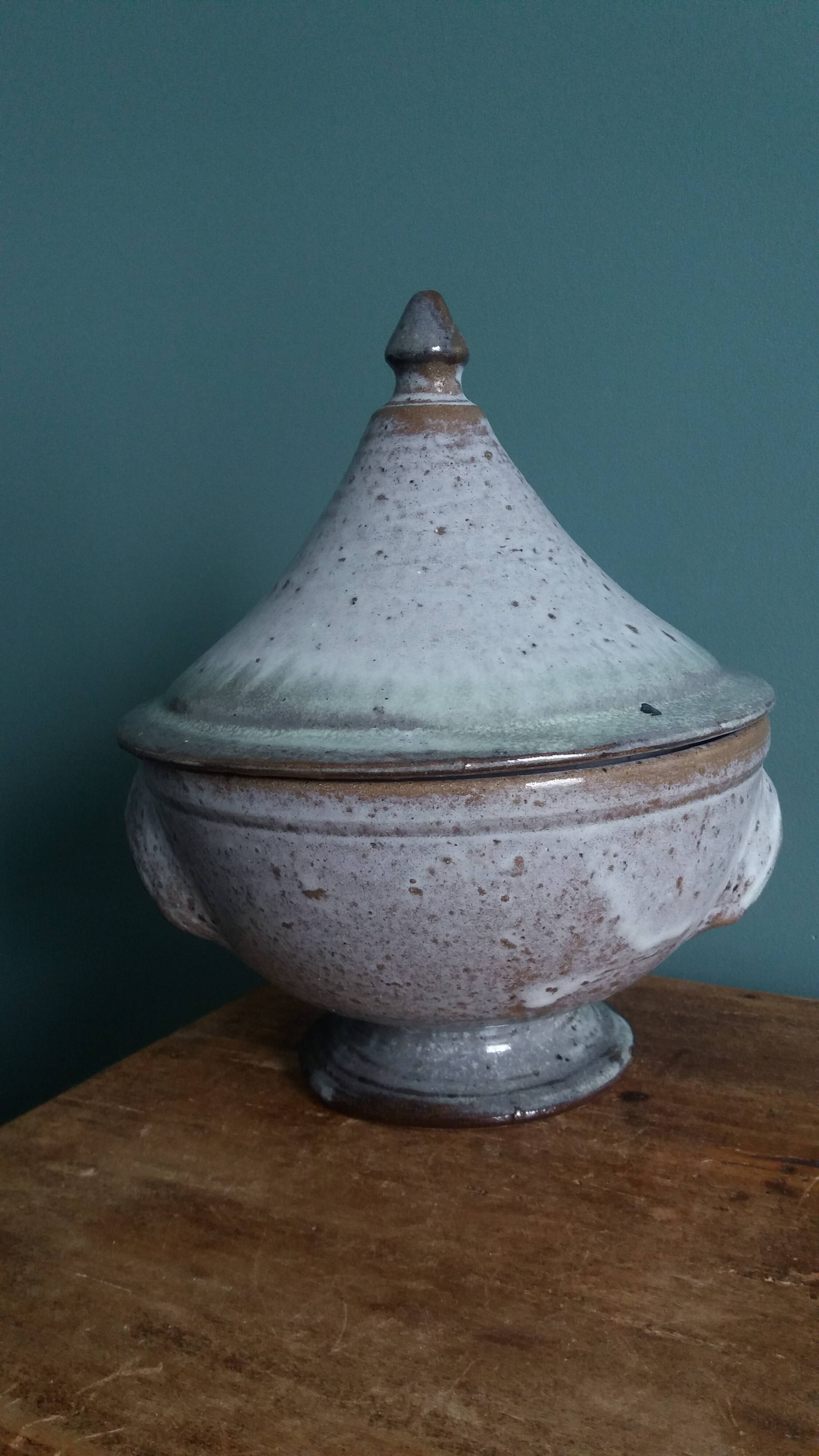 Soup tureen signed Les poteries de la Vallée Noire