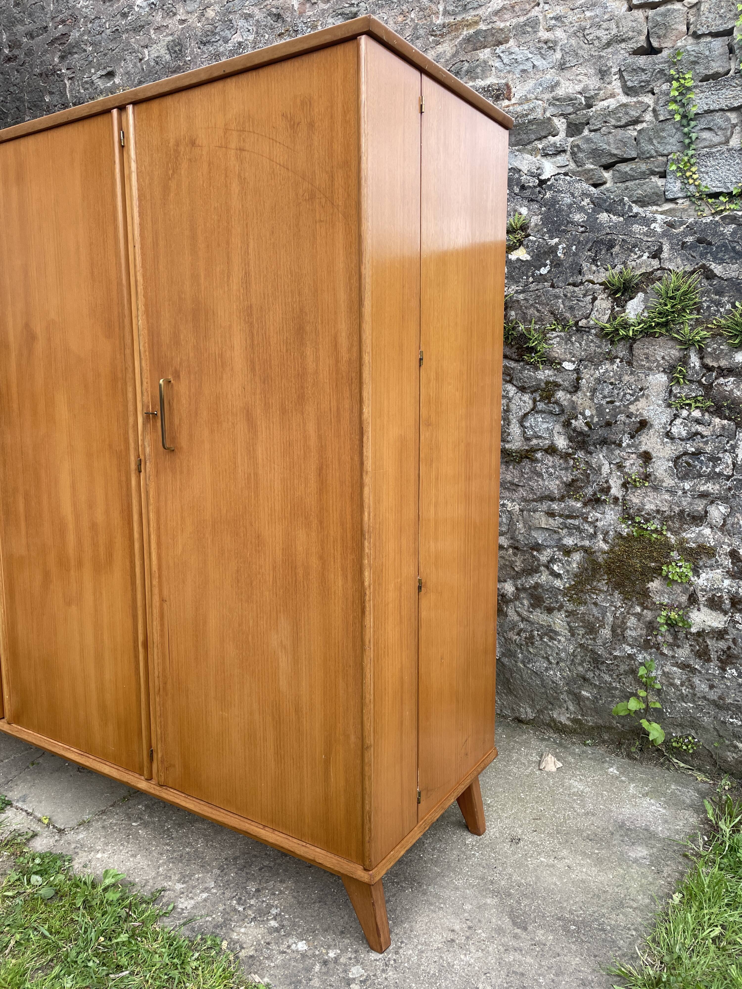 Wardrobe dressing room 1960