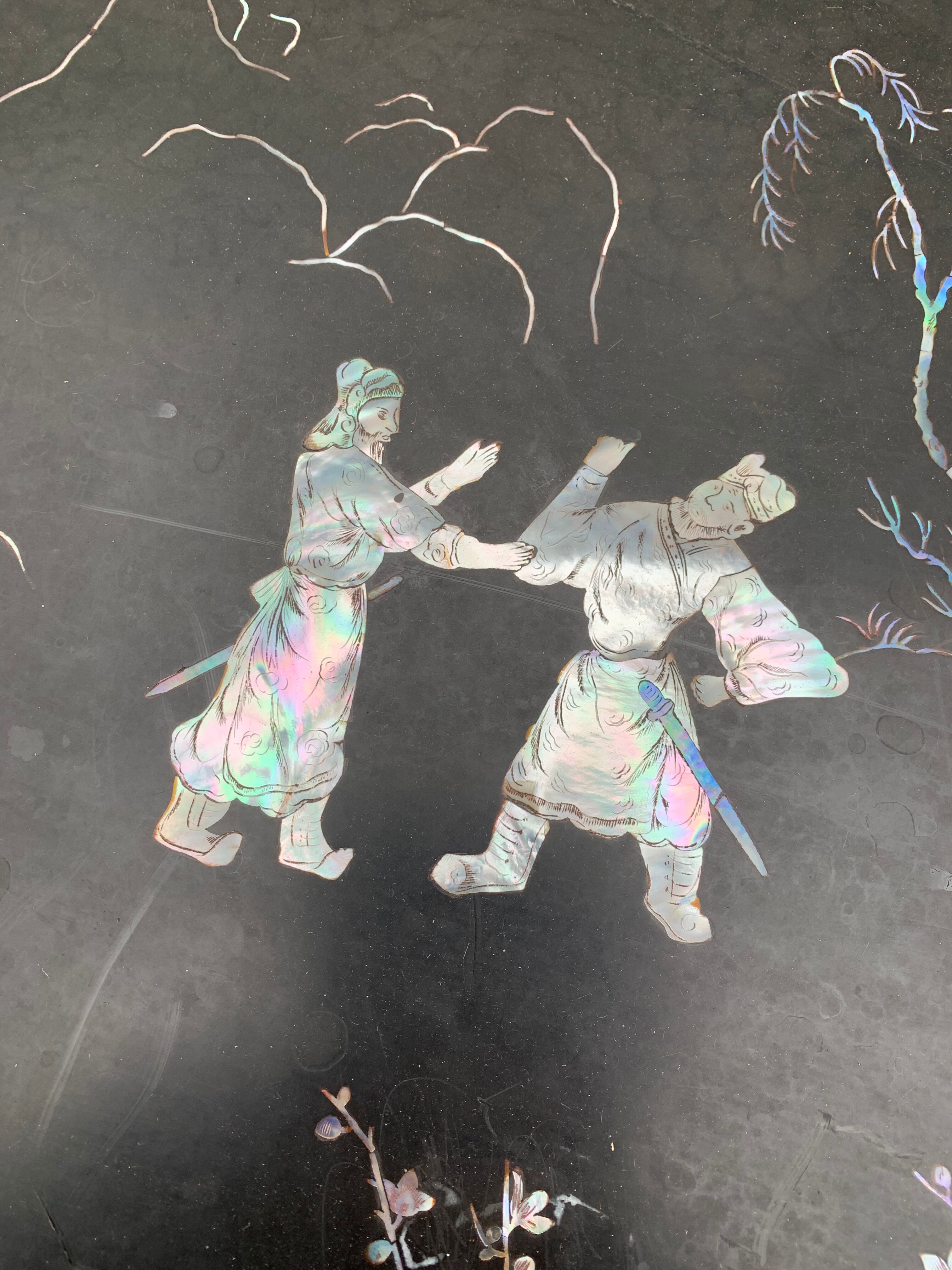 Chinese coffee table lacquered and mother-of-pearl