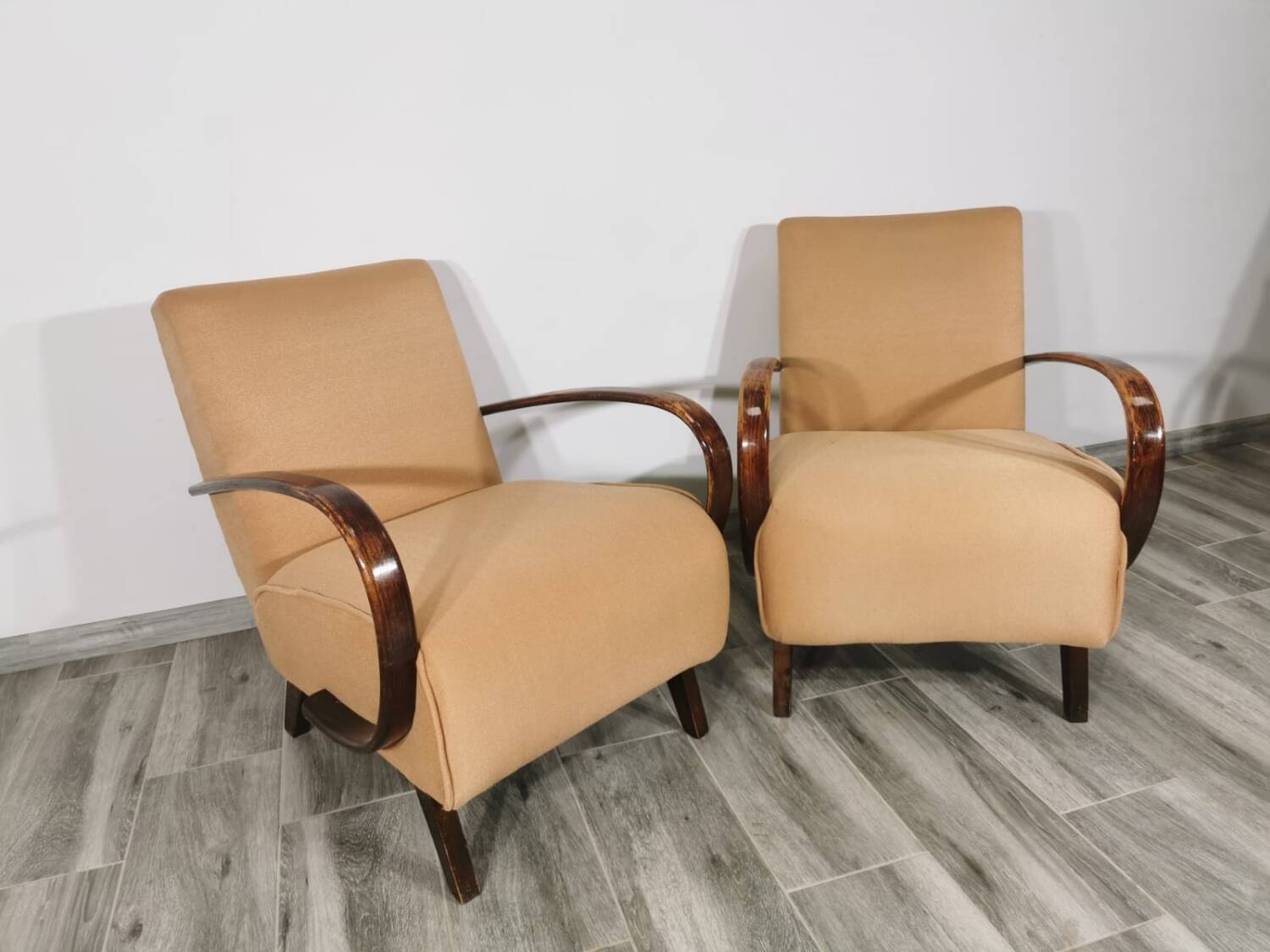 Vintage Armchair by Jindrich Halabala