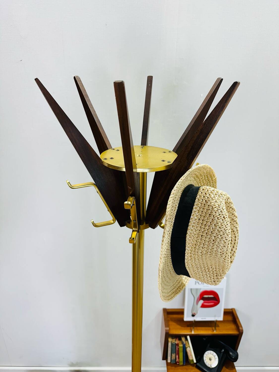 Coat hanger