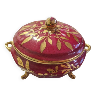 Vintage Limoges porcelain jewellery box bonbonnière.