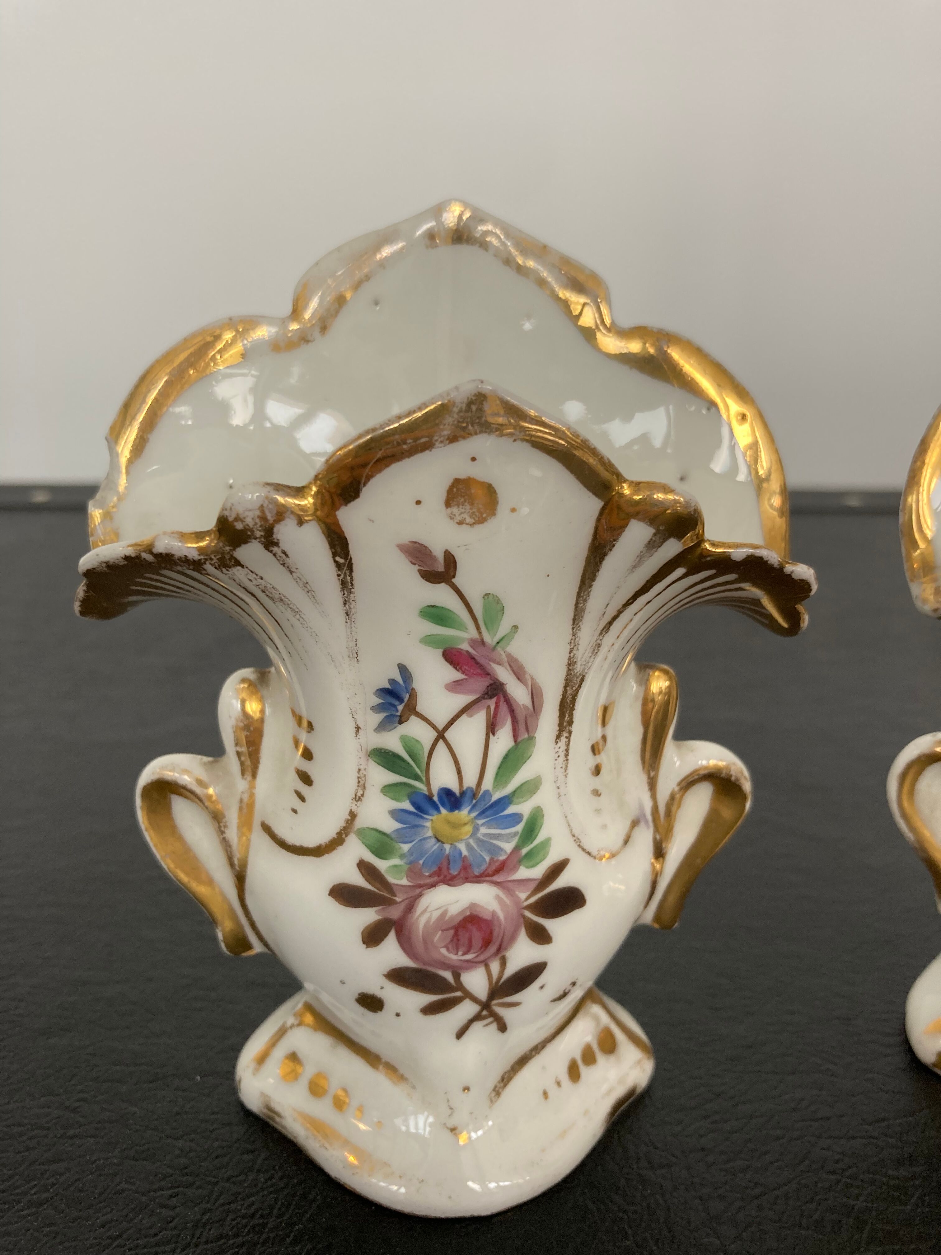 Pair of porcelain wedding vases XIXth