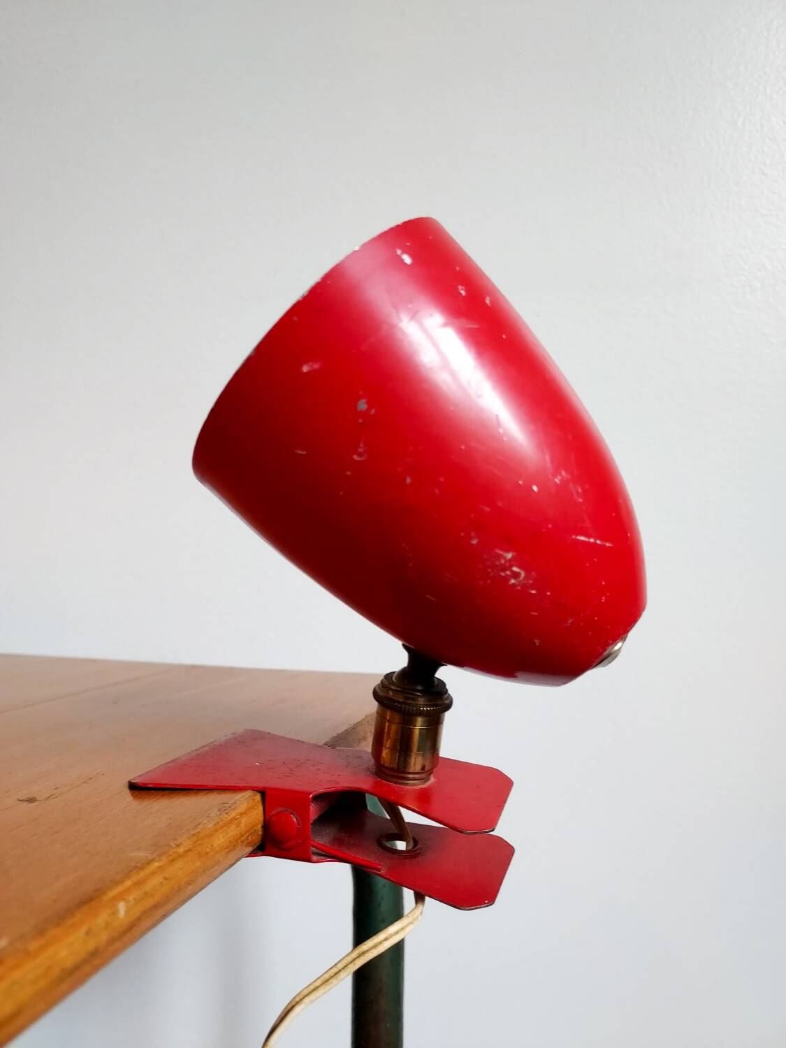 Lampe à pince vintage rouge – années 50