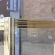 Vitrine vintage en laiton doré et verre, 1970s