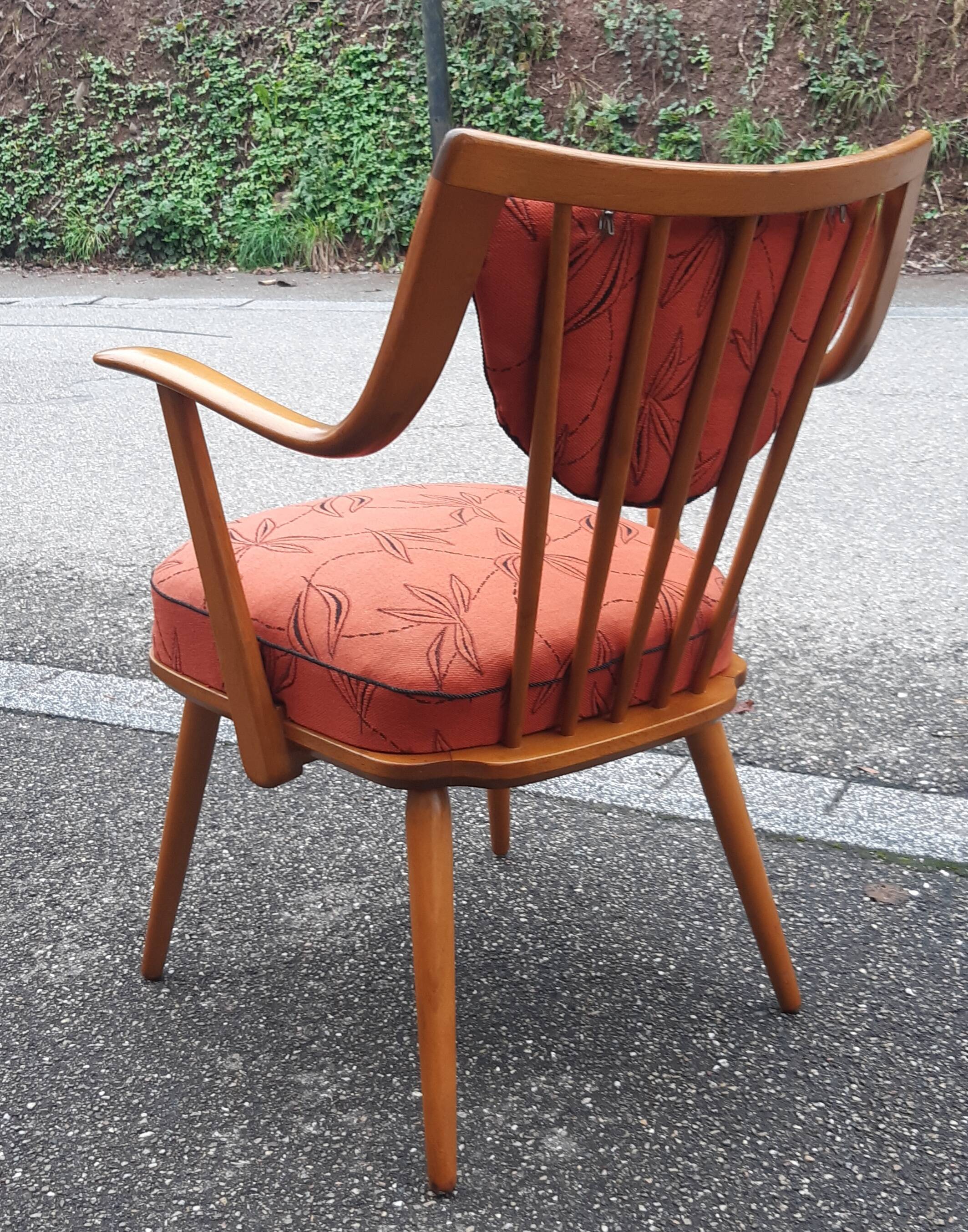 Casala armchair with armrests