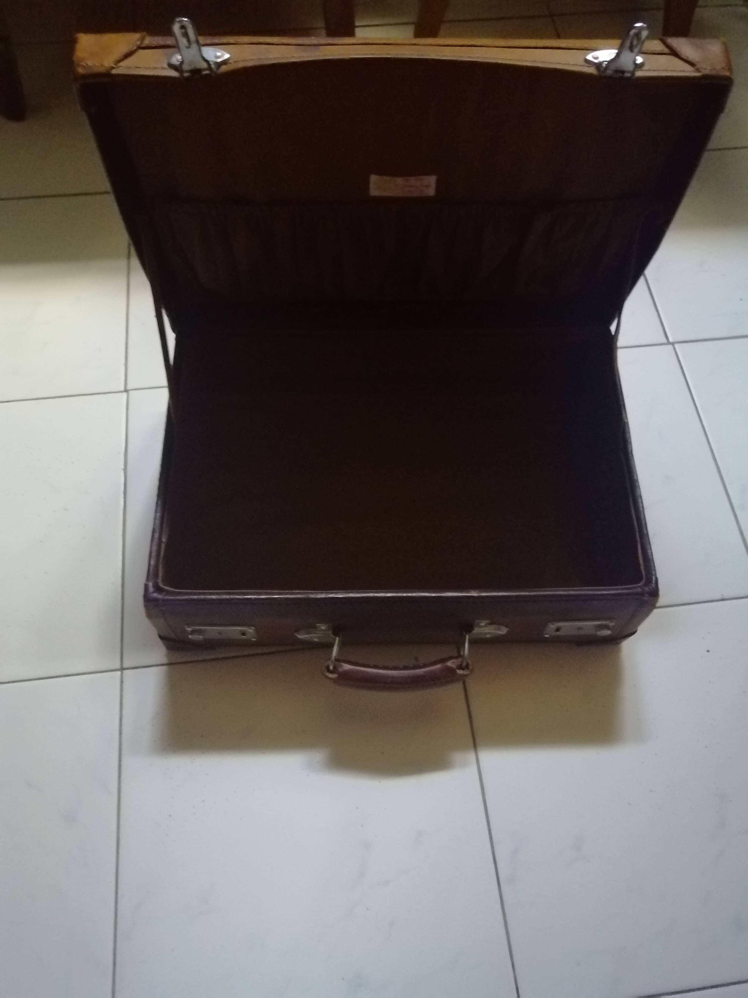 Valise en cuir (golden leaf )