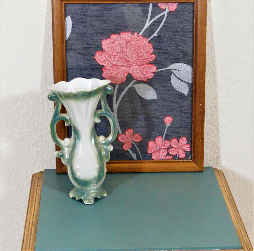 Table de chevet de style art déco