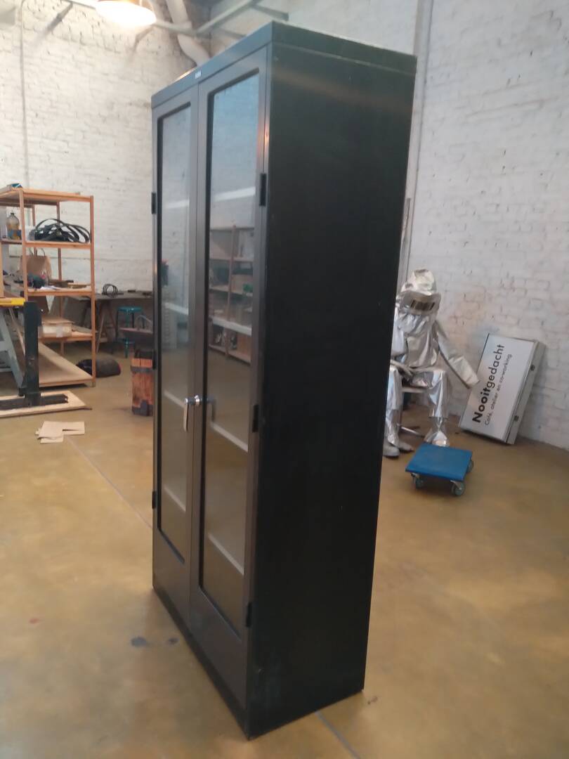 Vitrine noire Mewaf, Belgique