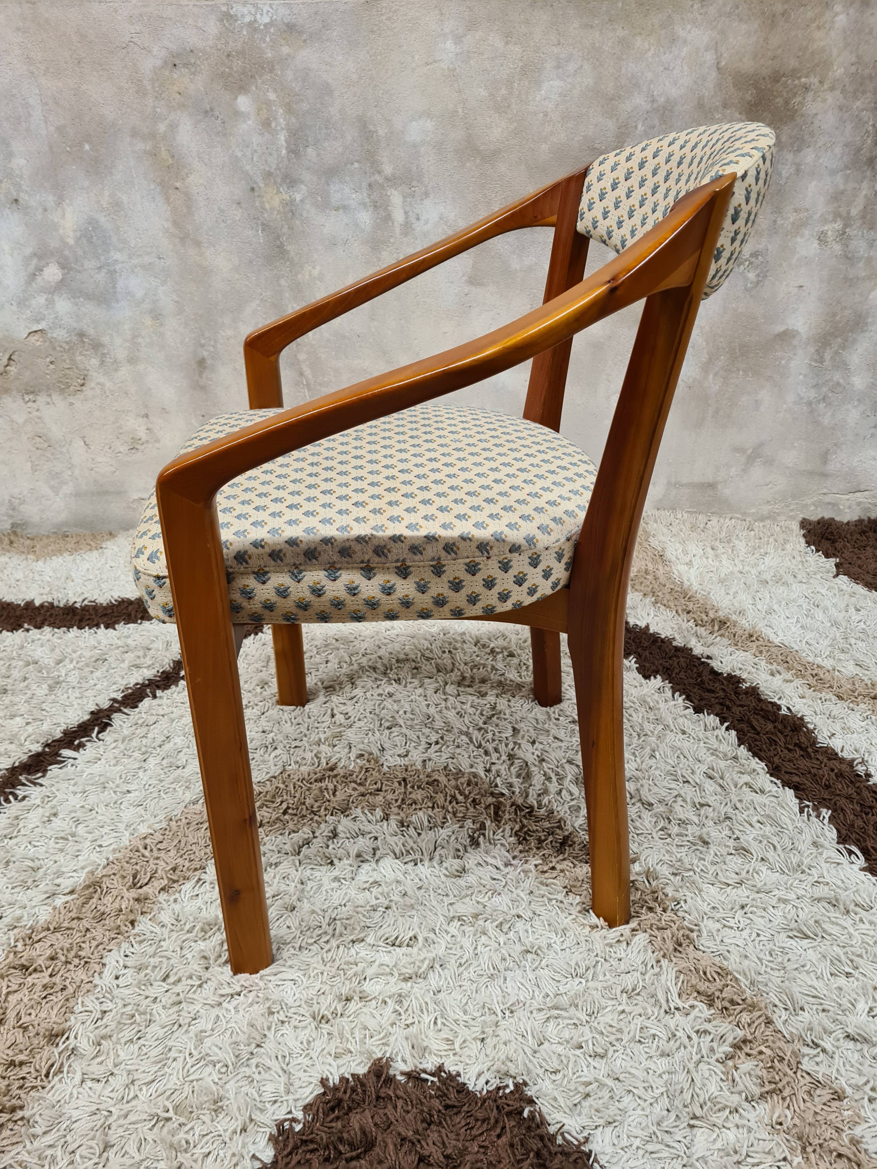 Office chair year 80'