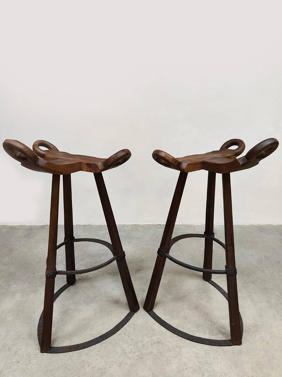 Vintage rare brutalist set of 7 Spanish barstools