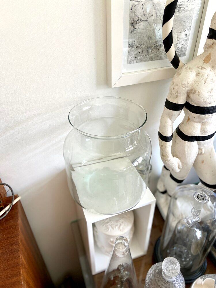 Vase en verre transparent