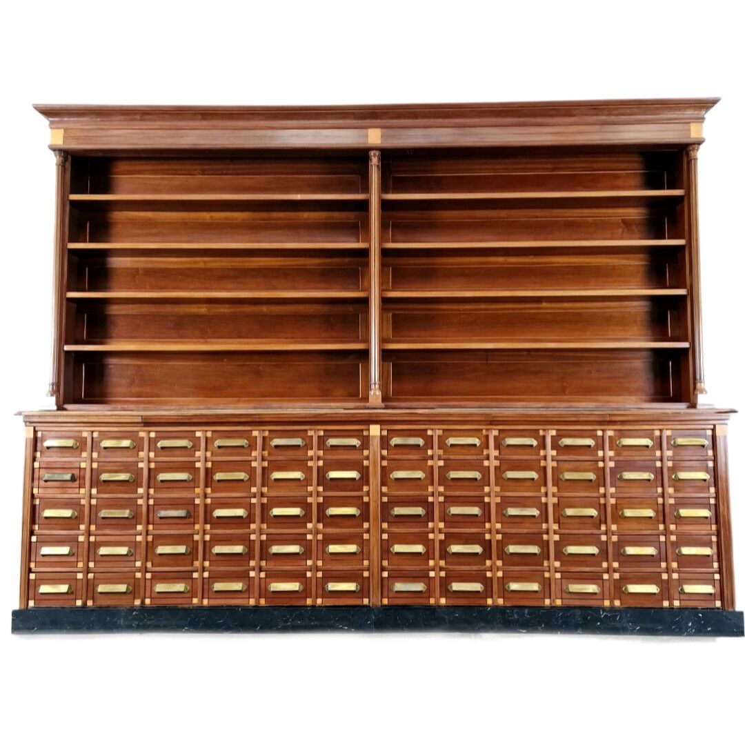 Grand cabinet d’apothicaire antique en acajou, 1909
