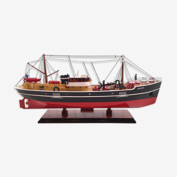 Maquette Tintin du bateau Sirius "Le Trésor de Rackham le Rouge" 60 cm bois