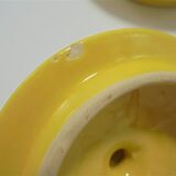 Théière vintage jaune