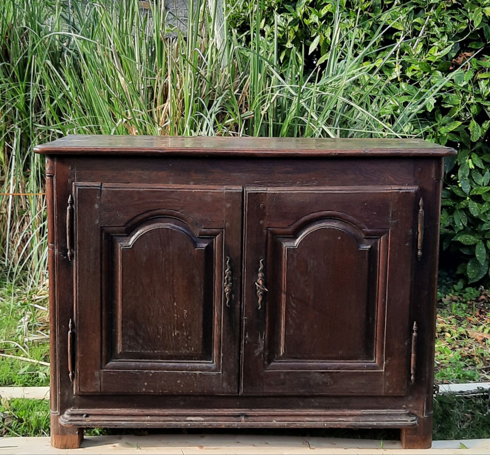 Petot Buffet in chene of the eighteenth century