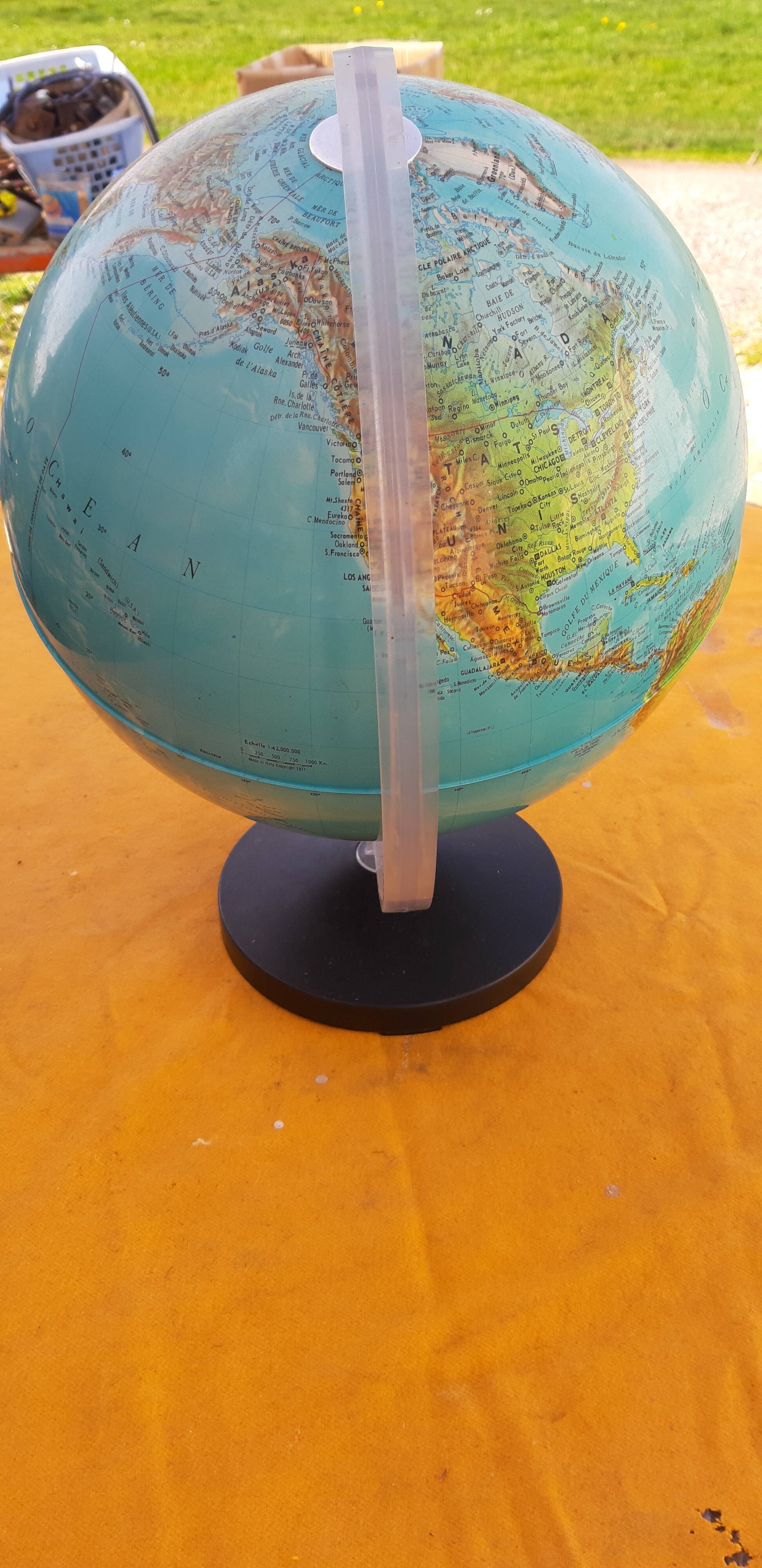 Lampe Mappemonde éclairante