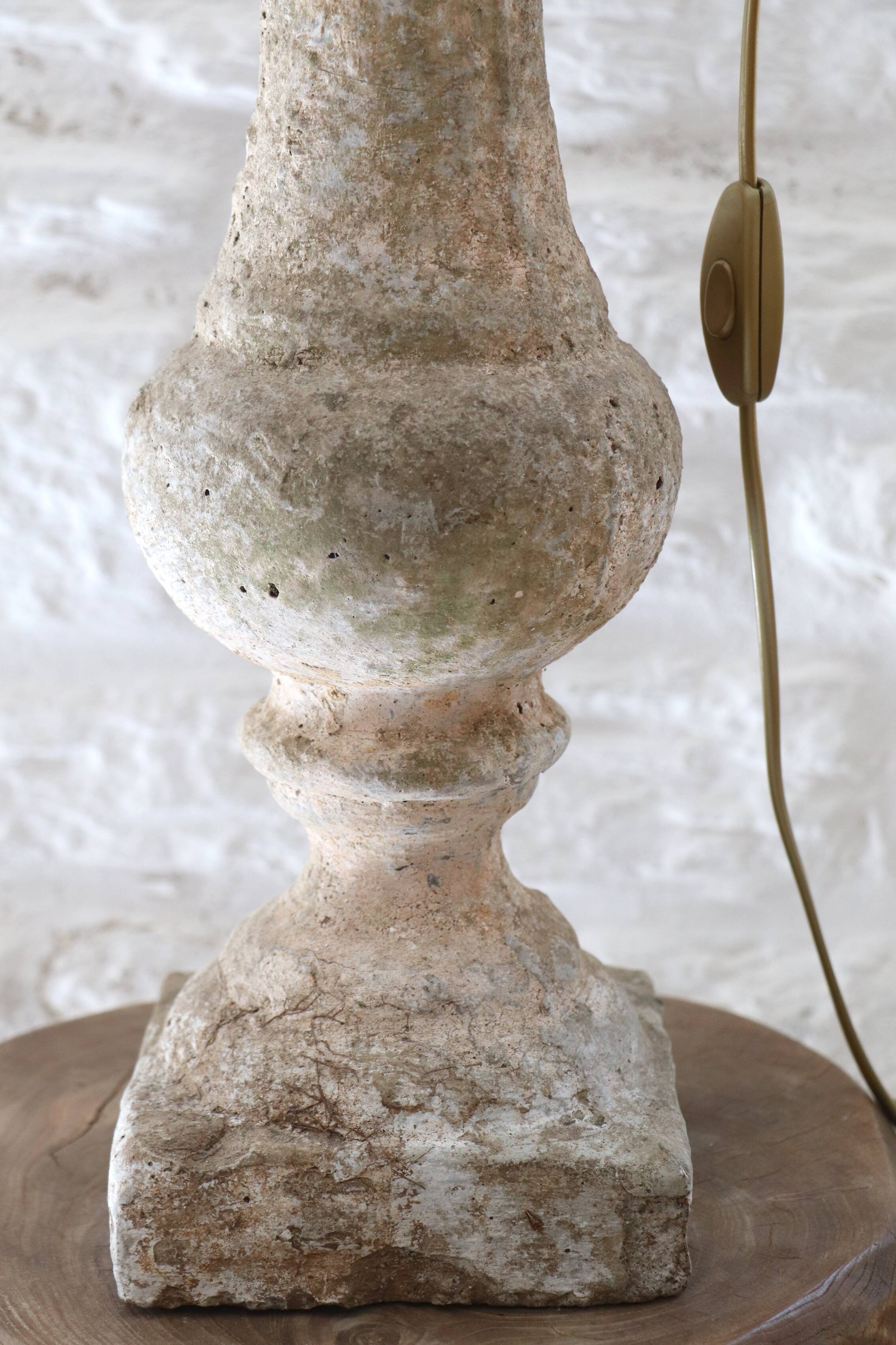 Pedestal lamp with stone base – 20th century