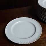 Porcelain dessert plates with cake dish