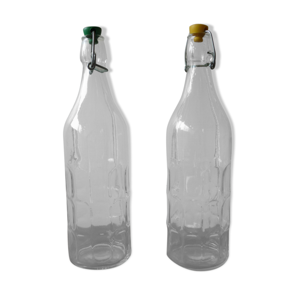 Bouteilles de soda en verre