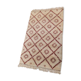 Ancien tapis berbére avec sceau
