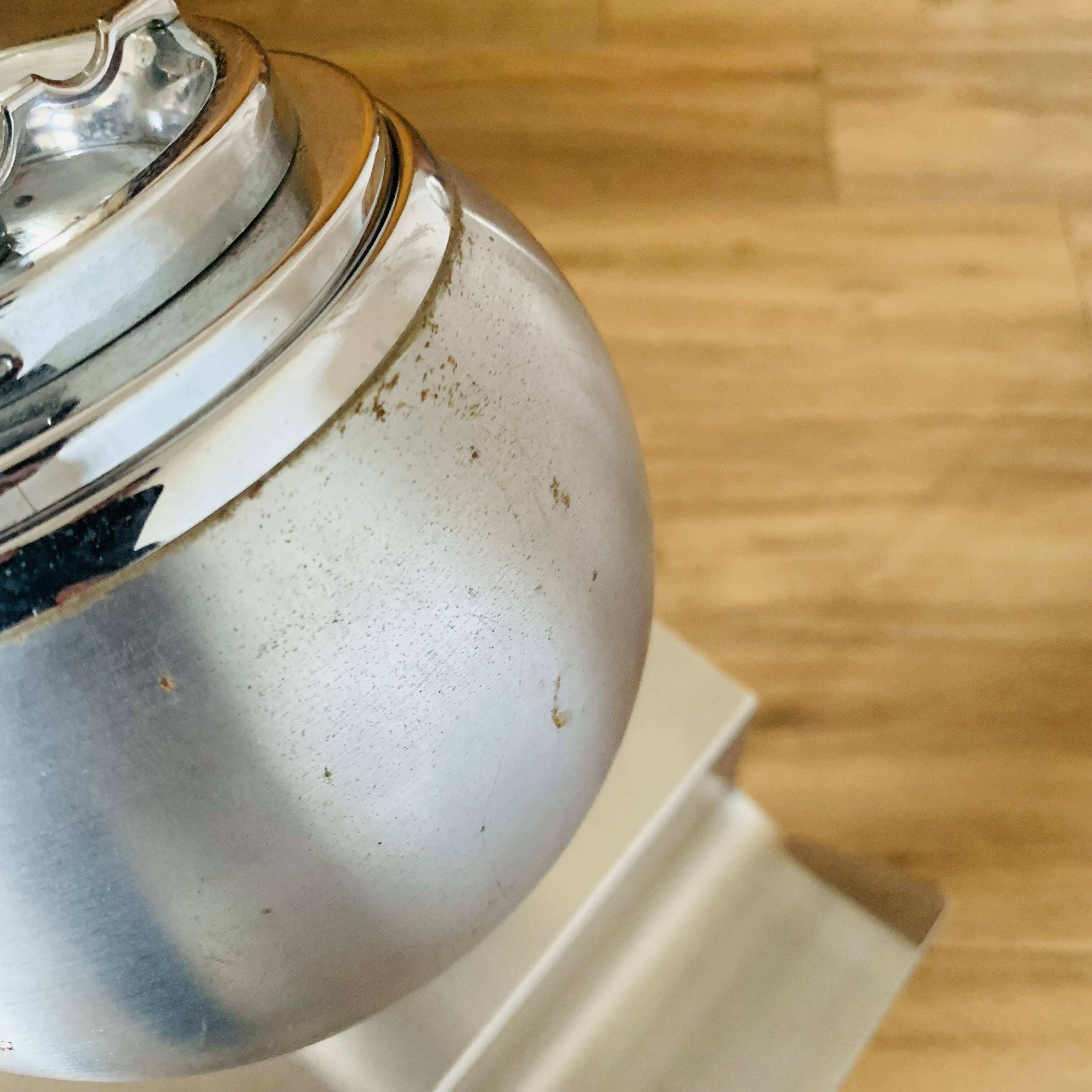 Space age soveno ashtray