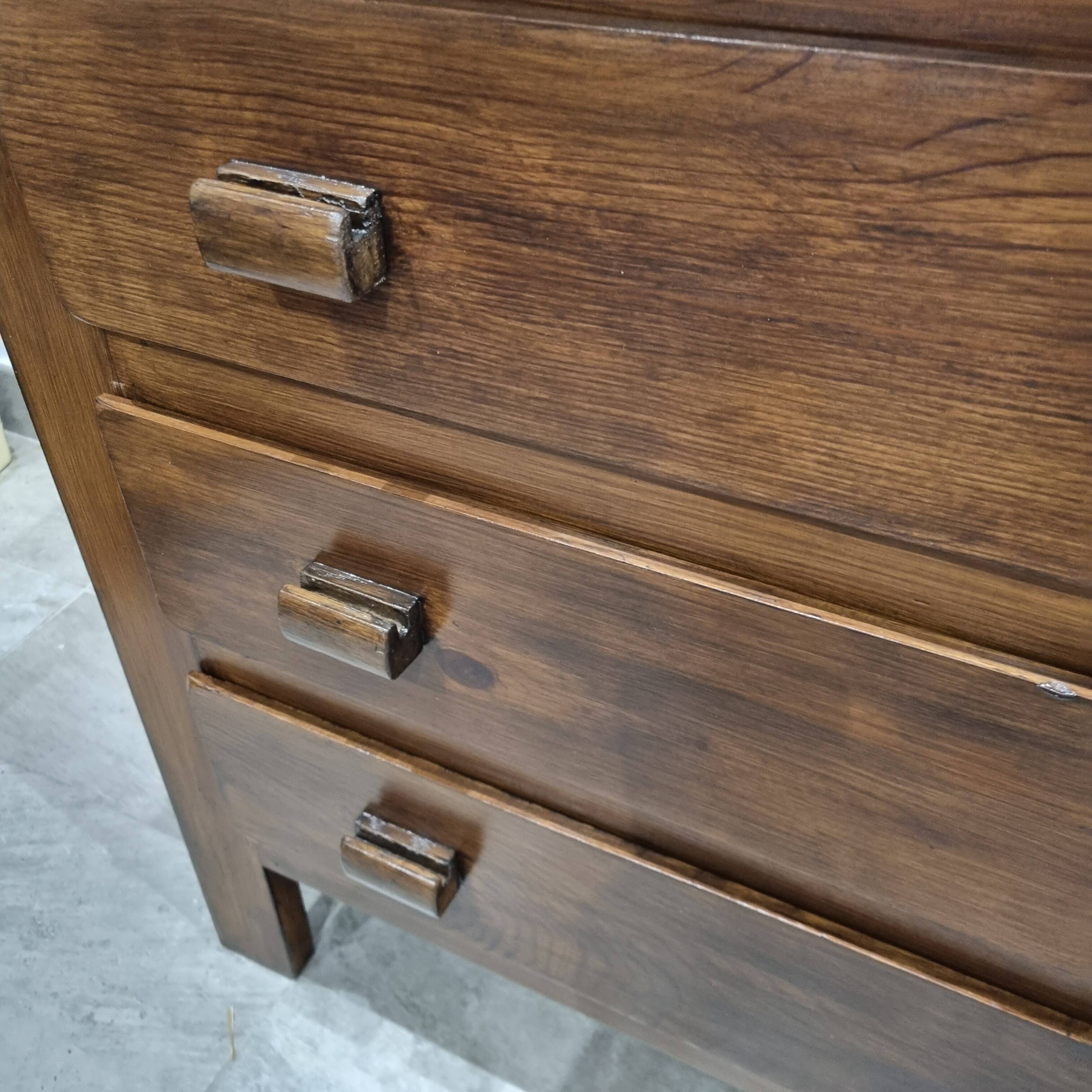 Commode en bois