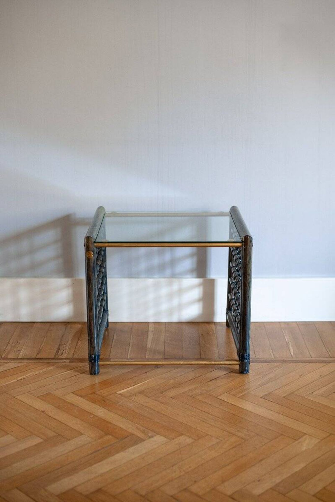 Vintage nesting tables in bamboo with glass top by Gallotti & Radice, 1970, set of 3.