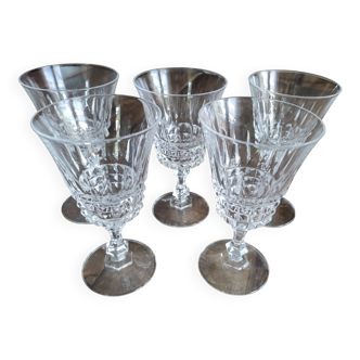 Lot de 5 verres à vin en cristal ciselé ancien