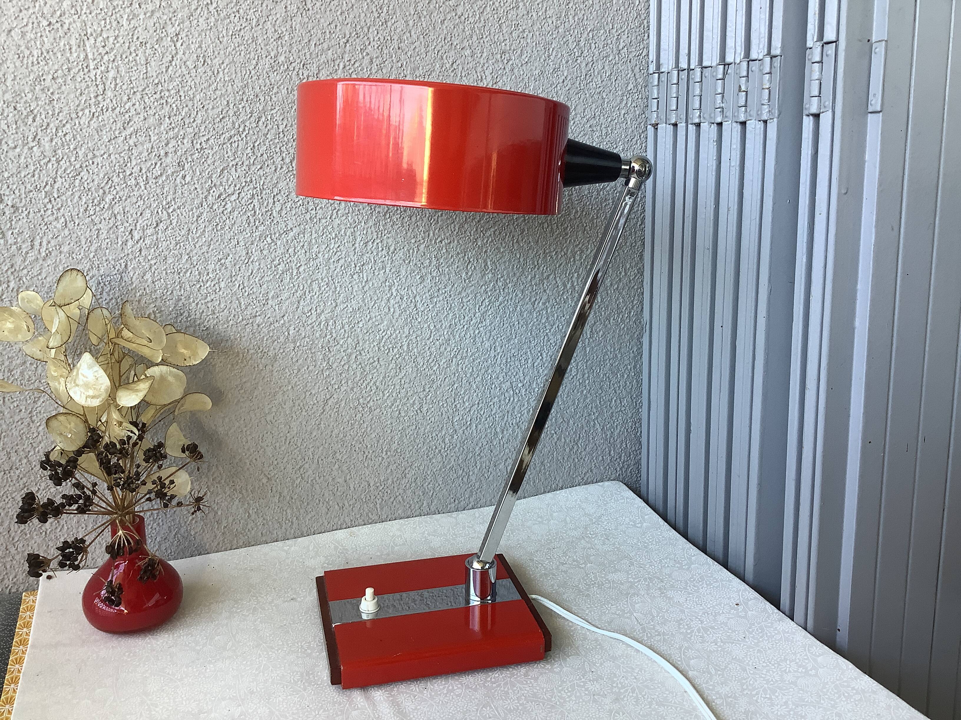 Lampe de bureau métal laqué rouge, Italie 50'