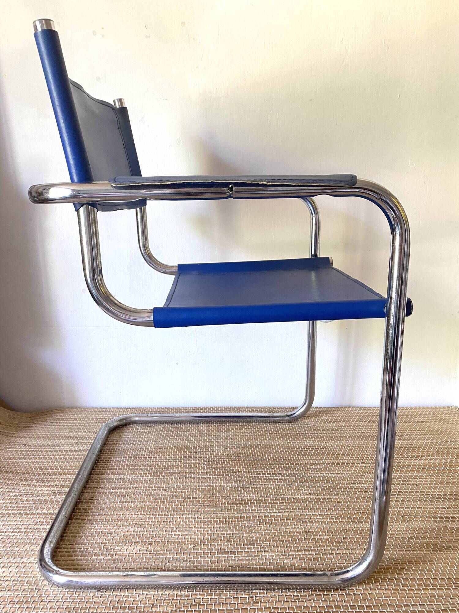 Office chair in blue imitation leather and chrome metal, Matteo Grassi style