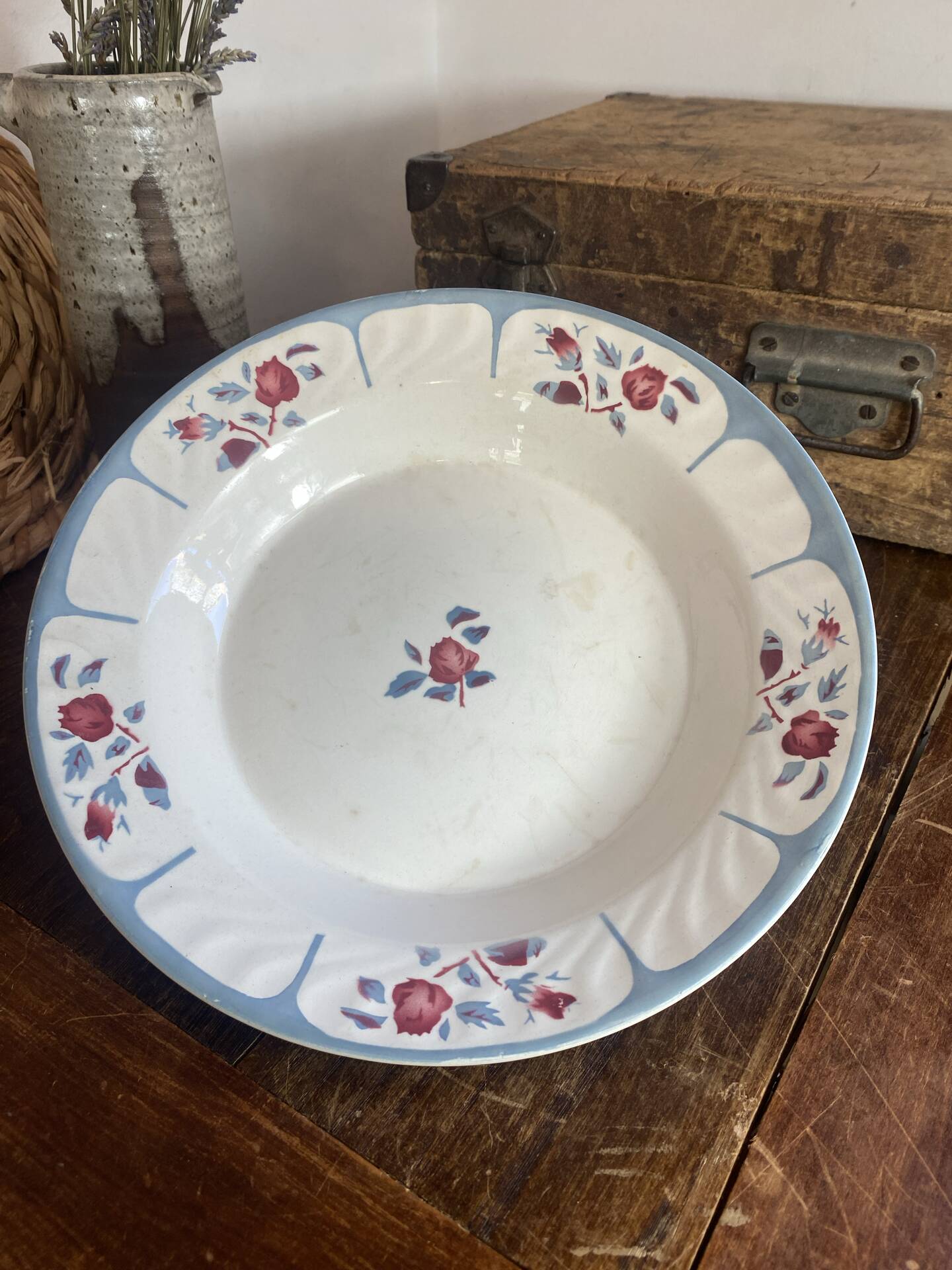 Plat creux de service, Digoin, Sarreguemines 