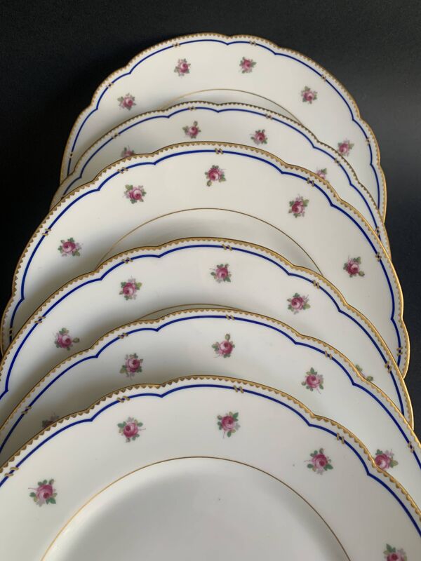 6 assiettes en porcelaine de Paris, Modèle ''A la Reine'', 1890, Damon