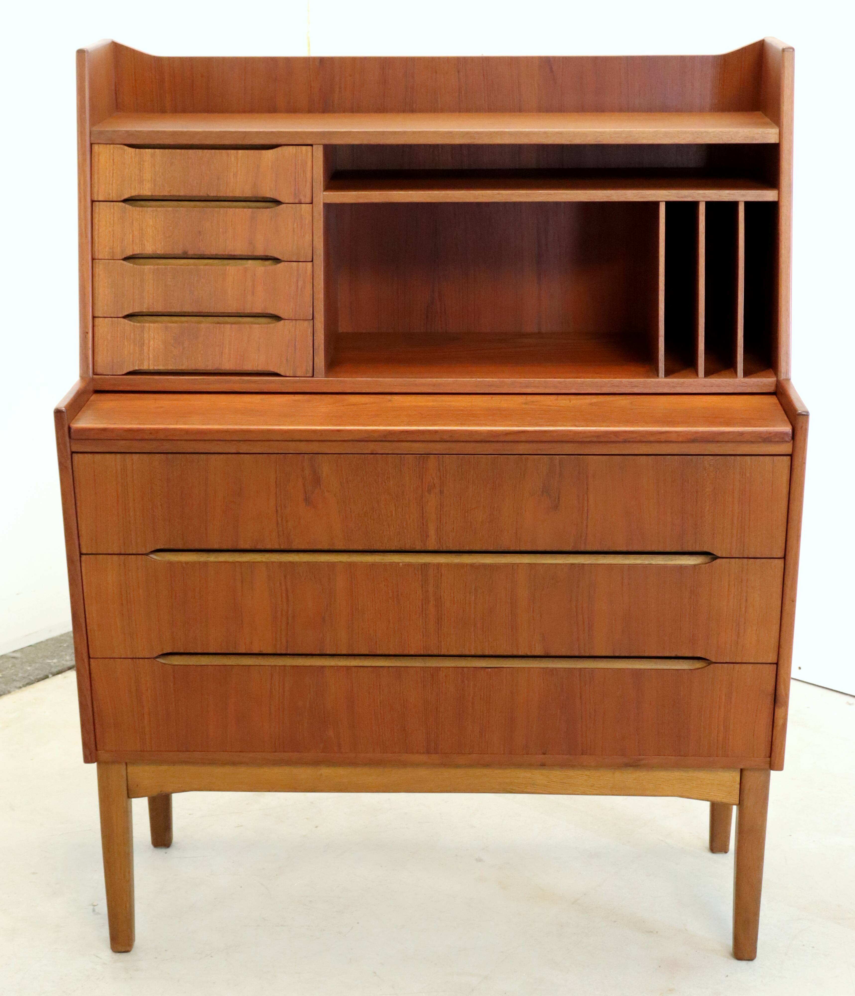 Deens design teak mid century  Secretaire 'Gilleleje'