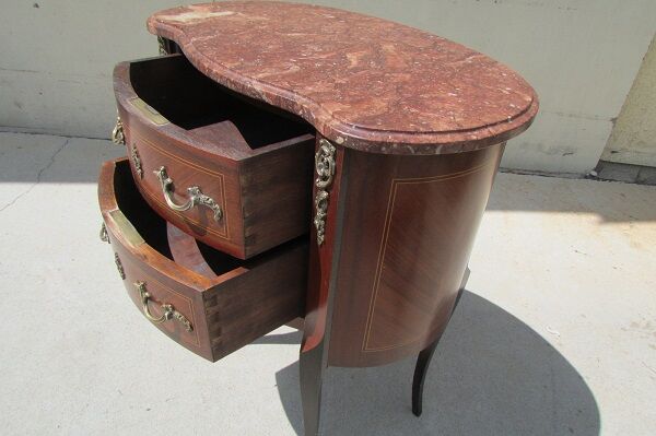 Louis XV chest of drawers