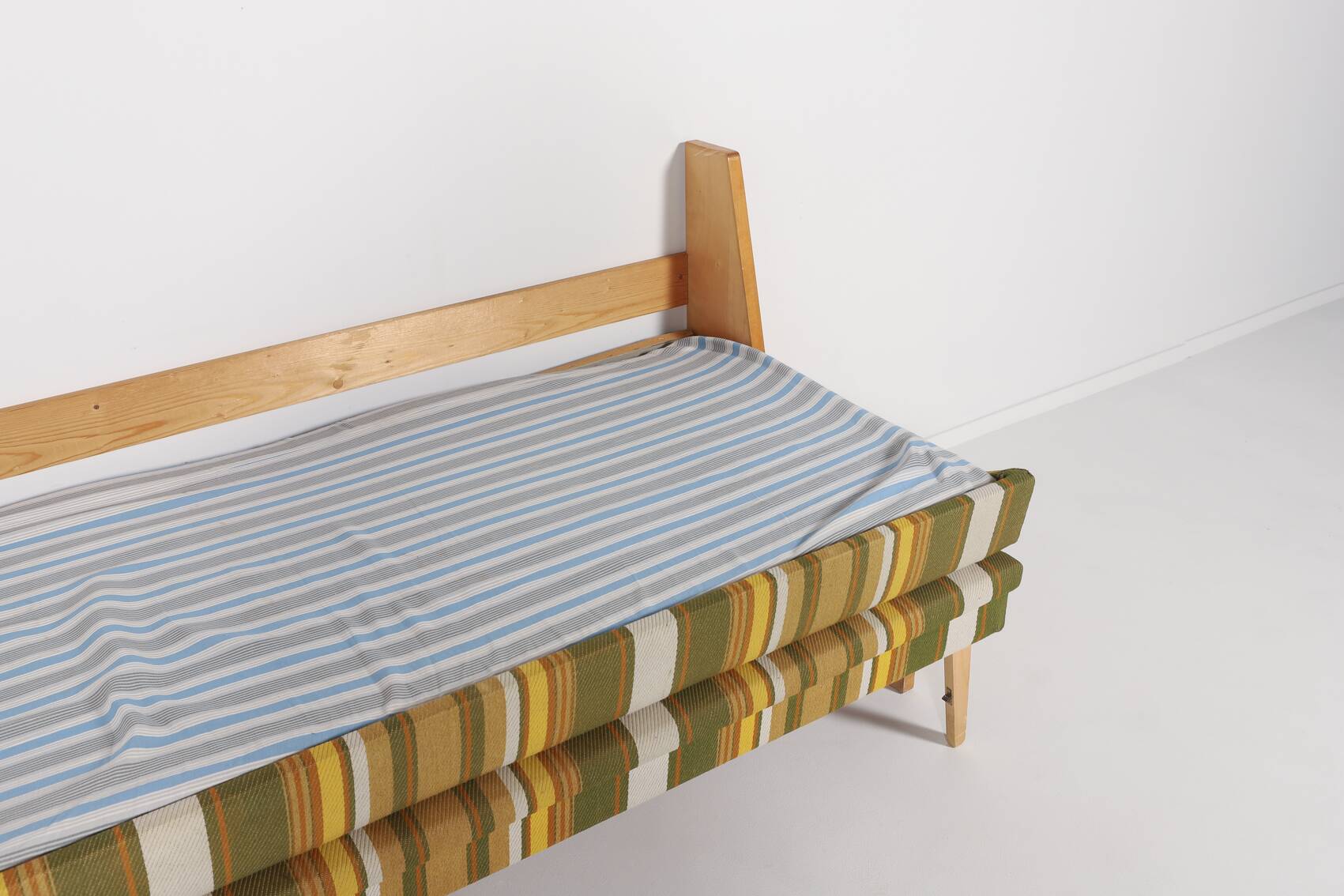1960’s Scandinavian Modern bench-bed