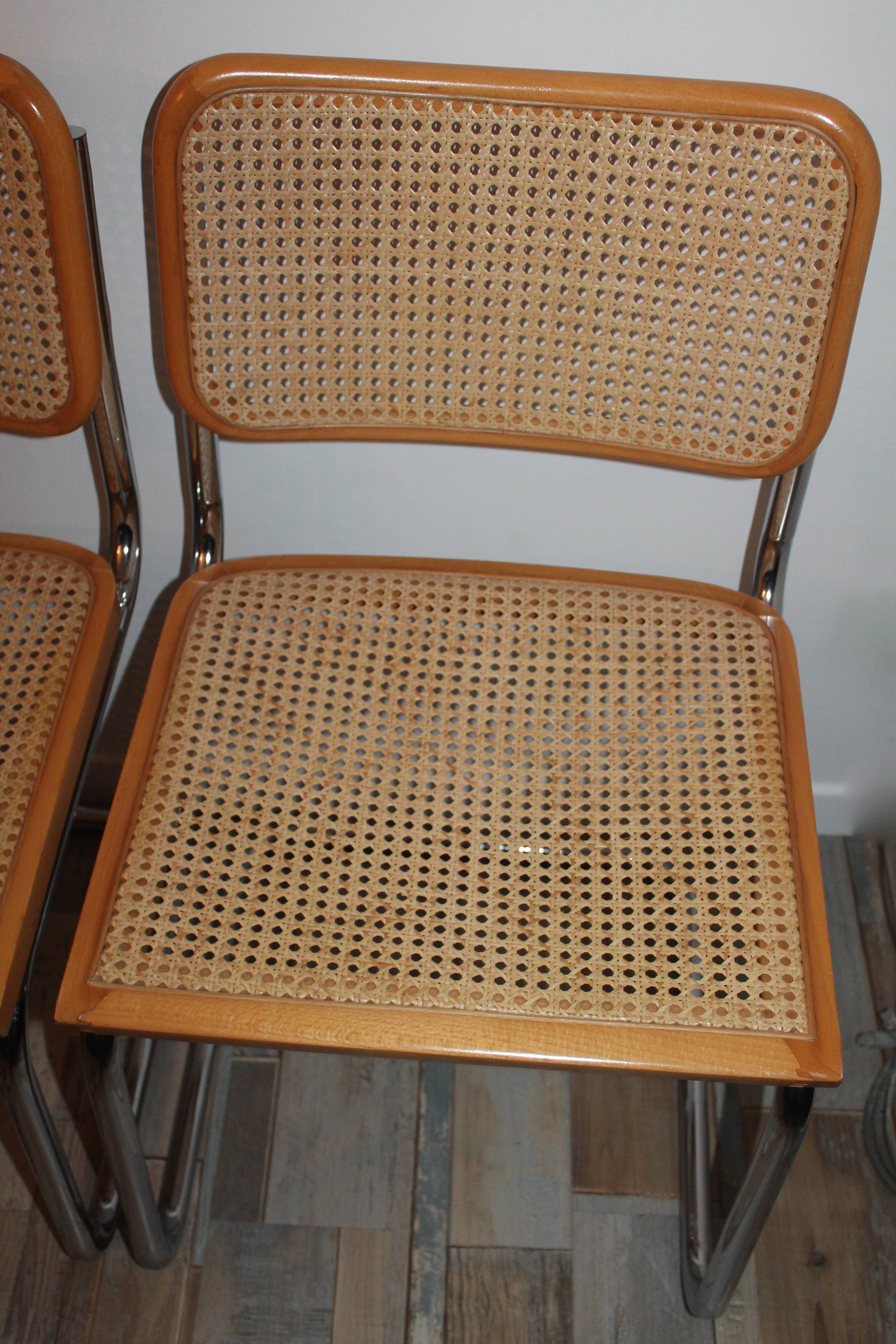 Lot de 4 chaises Cesca B32 par Marcel Breuer
