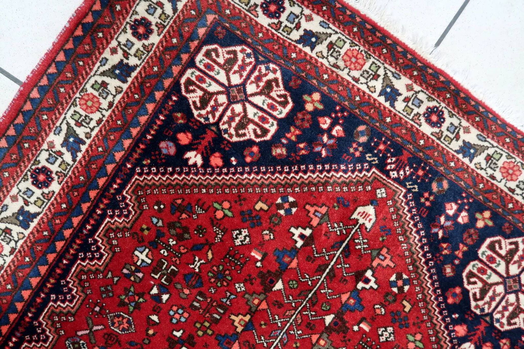 Handmade vintage Persian Malayer rug 106cm x 151cm, 1970s