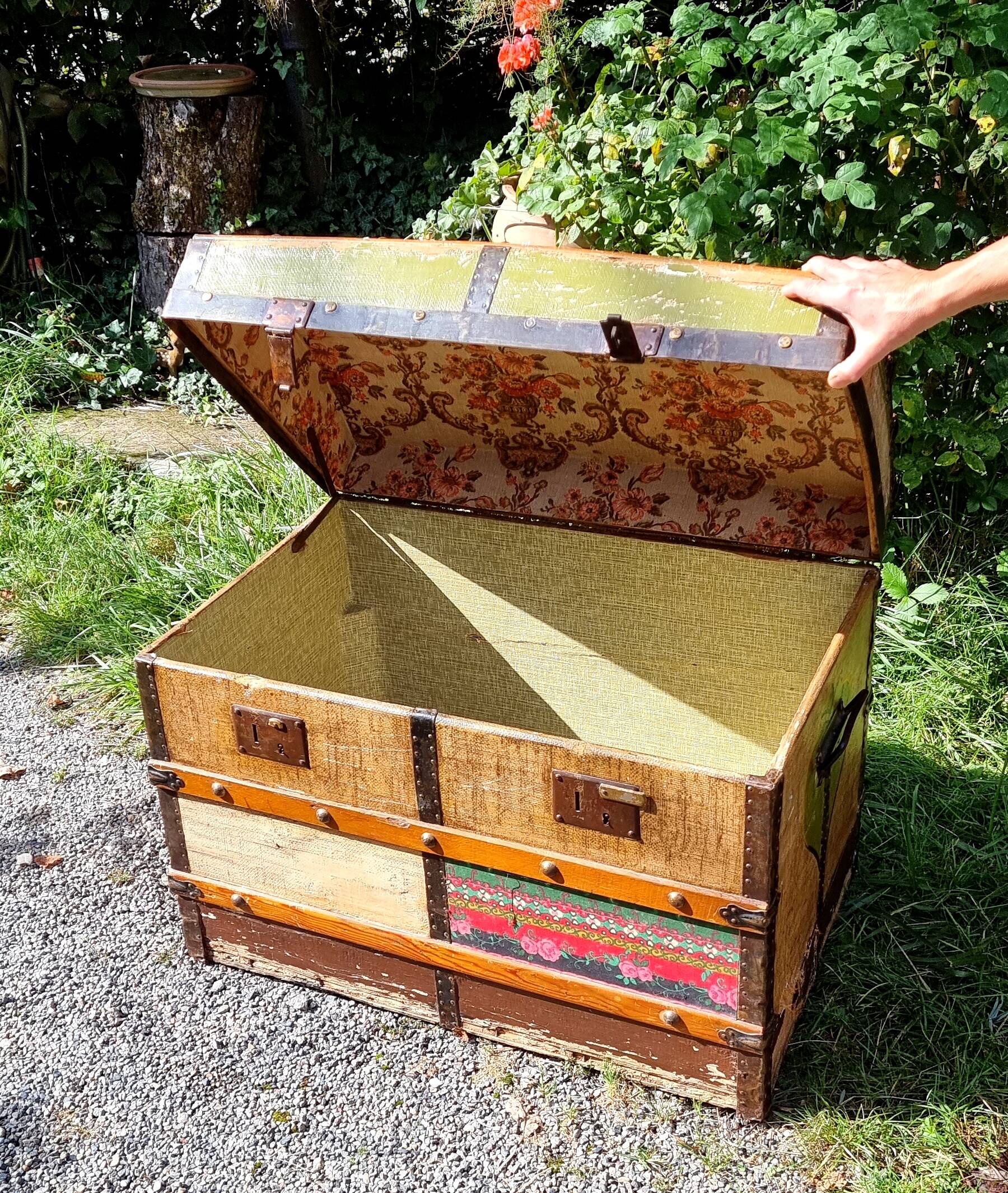 Wooden trunk vintage patchwork decor