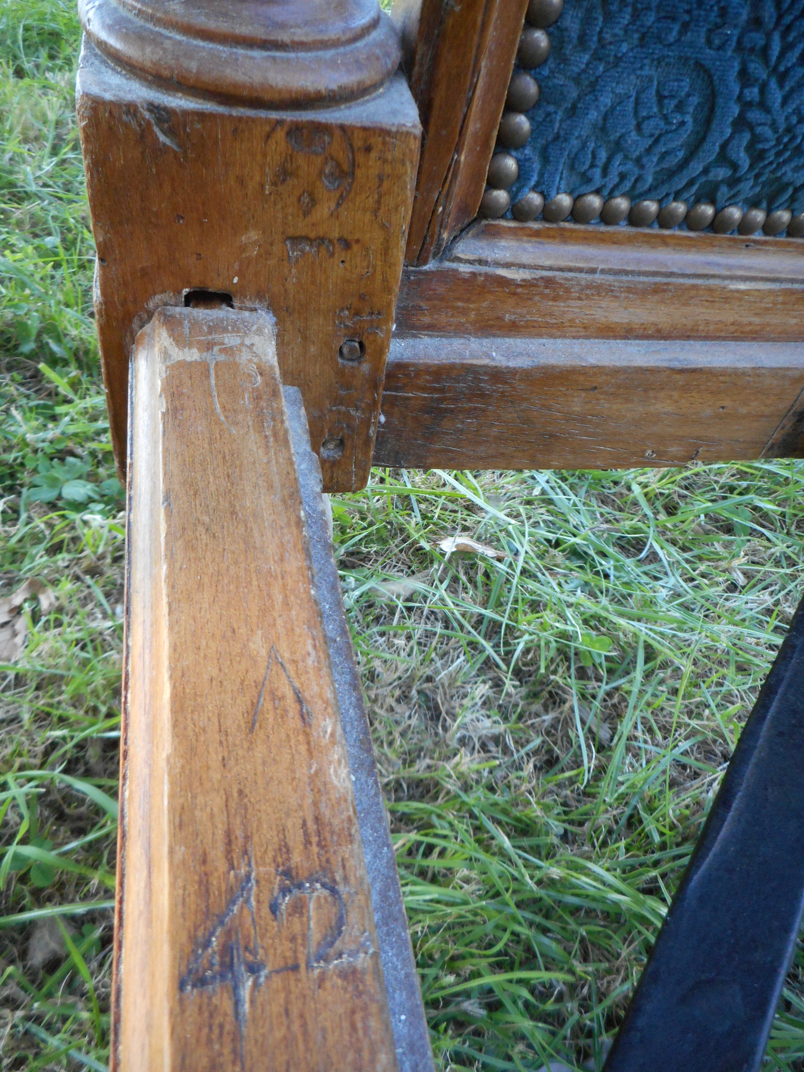 Bed time Louis XVI velvet blue stamp frame