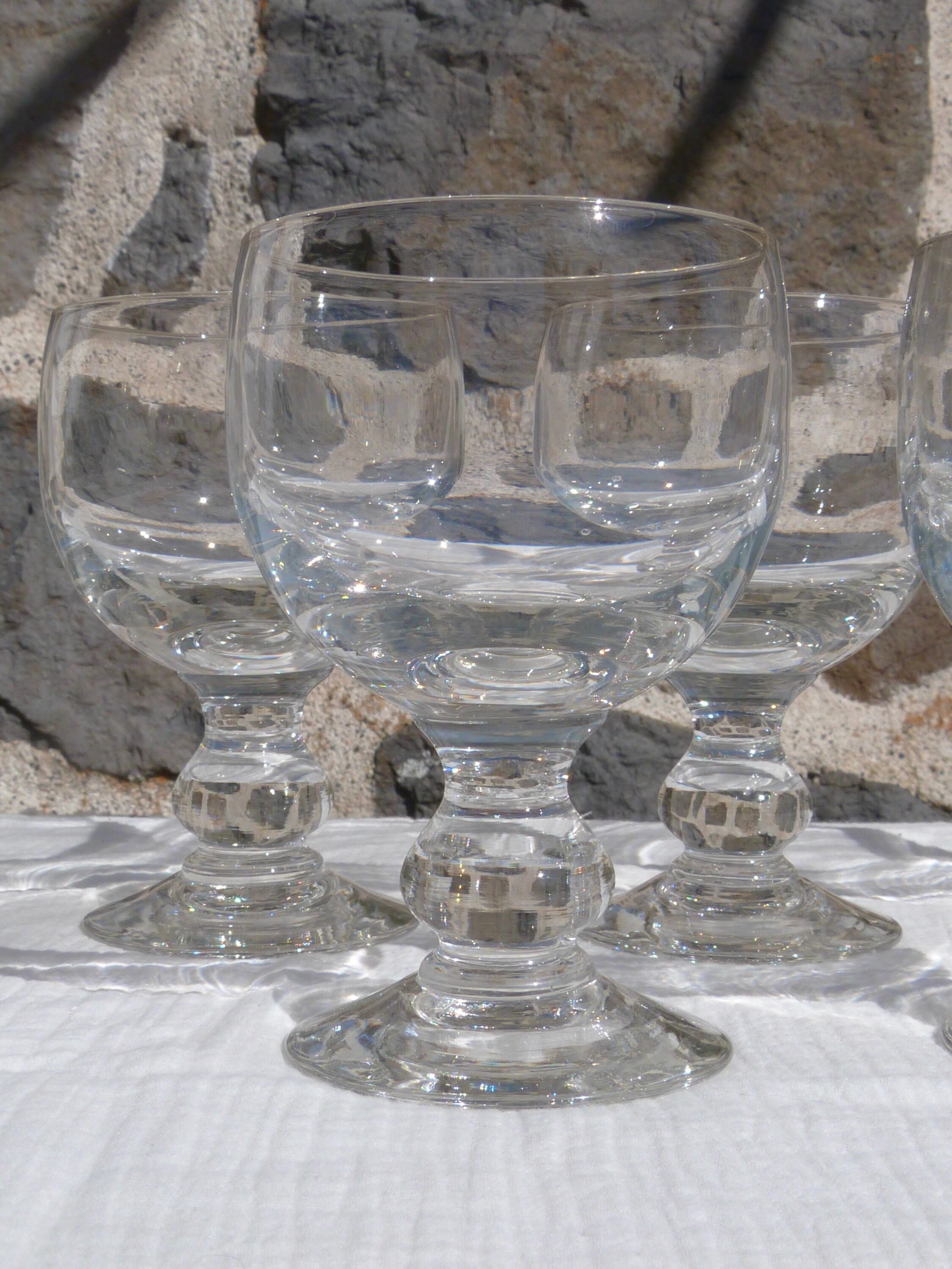 Set of 5 round glasses with glass ball foot