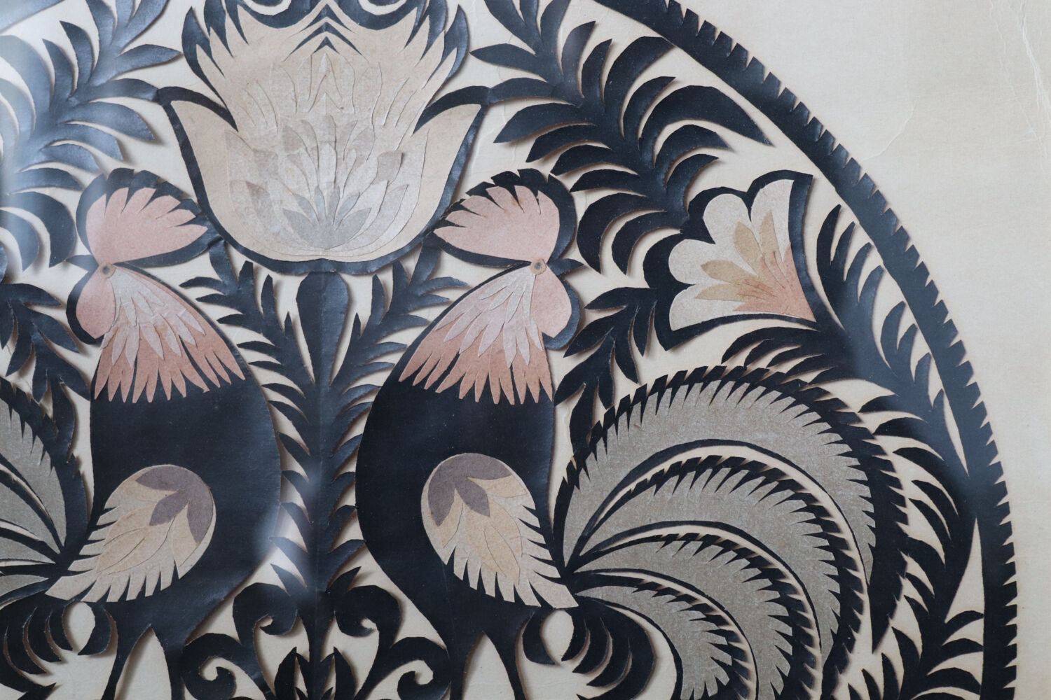 Decorative frame with roosters – vintage Polish découpage