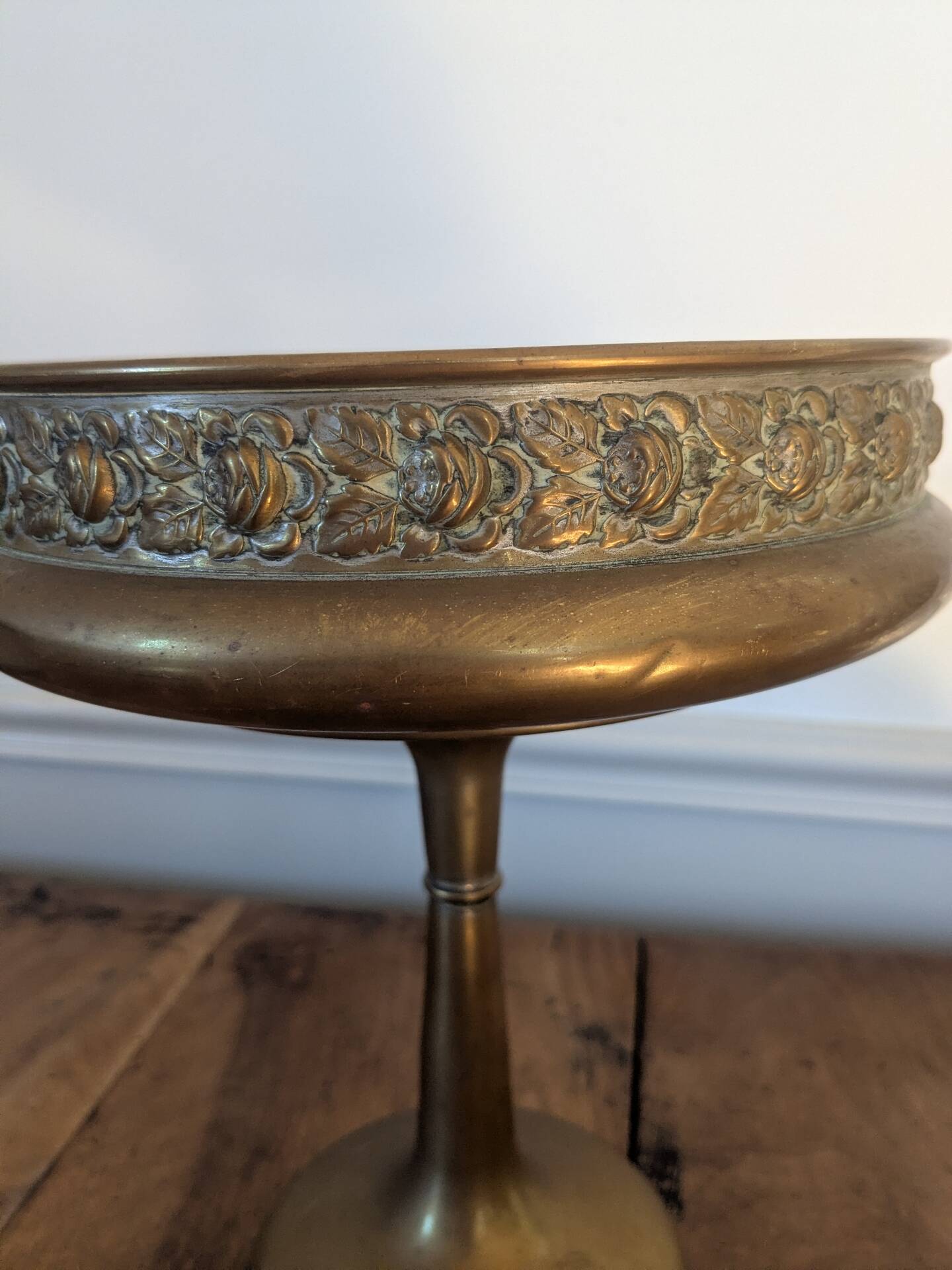 Brass pedestal cup