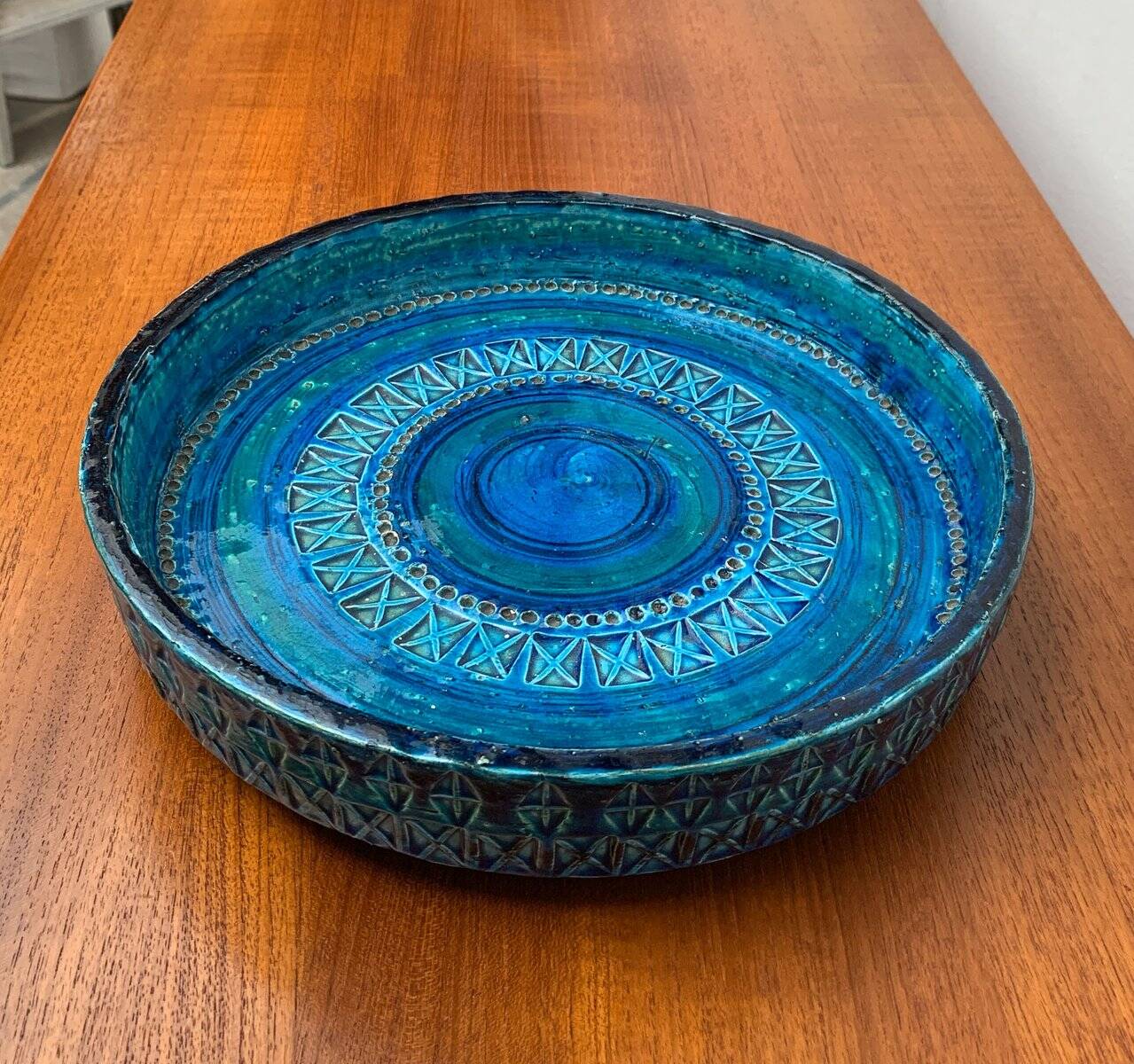 Large blue pottery bowl Rimini by Aldo Londi for Bitossi, Italy, 1960s.