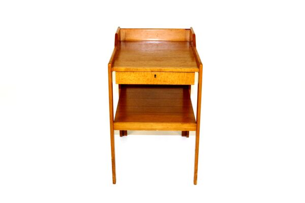 Table de chevet en teck et en hêtre, C.A. Acking, Bodafors, Suède, 1959